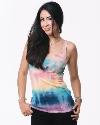 isabella-thallas-tie-dye-shirt